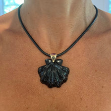Load image into Gallery viewer, Extra large black calcite scallop shell pendant-cord