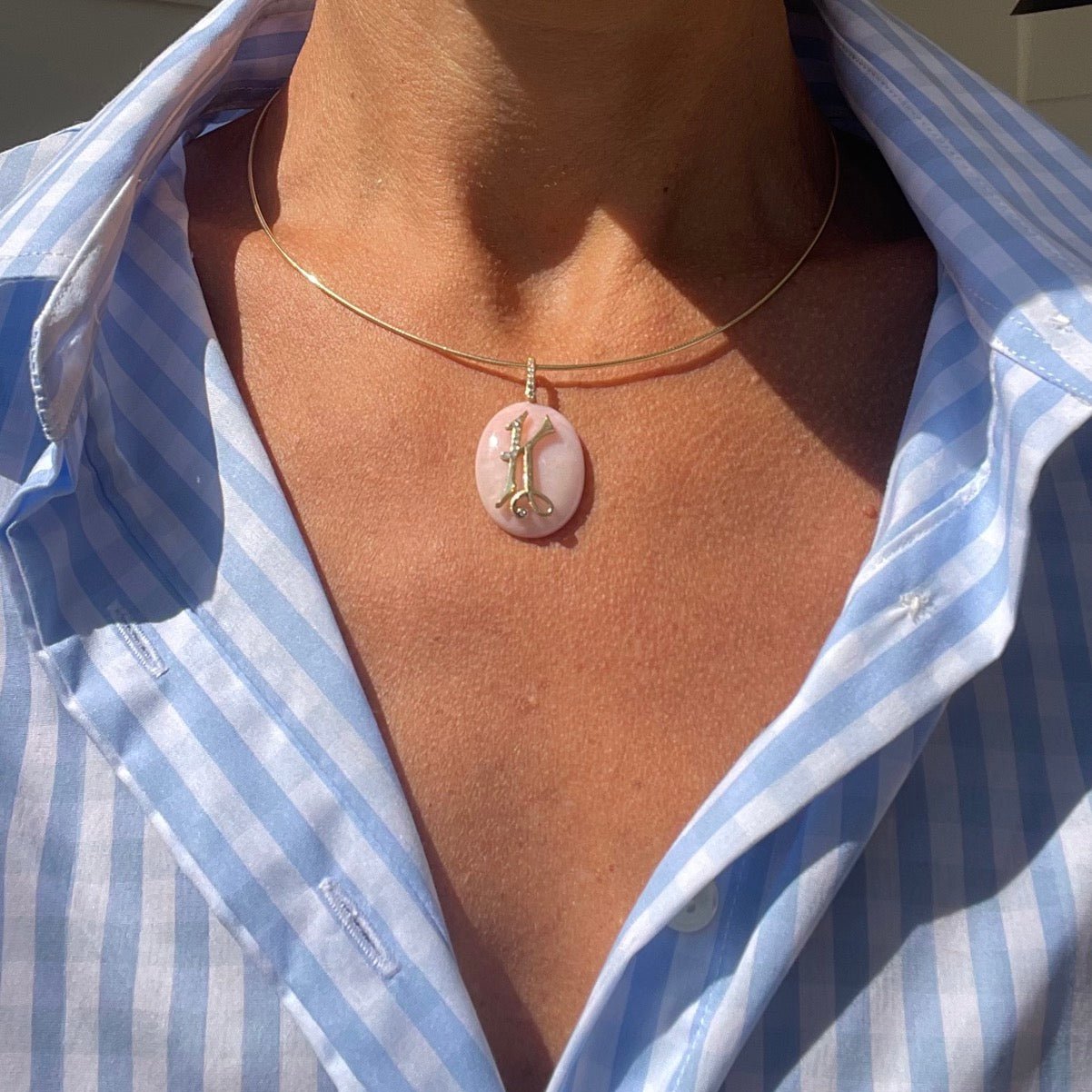 14K OMEGA CHAIN-MONOGRAM CHARM