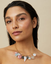 Load image into Gallery viewer, Crystal Tulip Shell Pendant