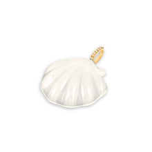 Load image into Gallery viewer, White Onyx Scallop Shell Pendant