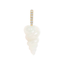 Load image into Gallery viewer, White Onyx Tulip Shell Pendant