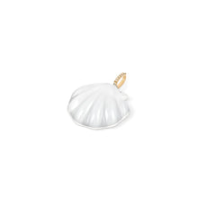 Load image into Gallery viewer, White Onyx Scallop Shell Pendant
