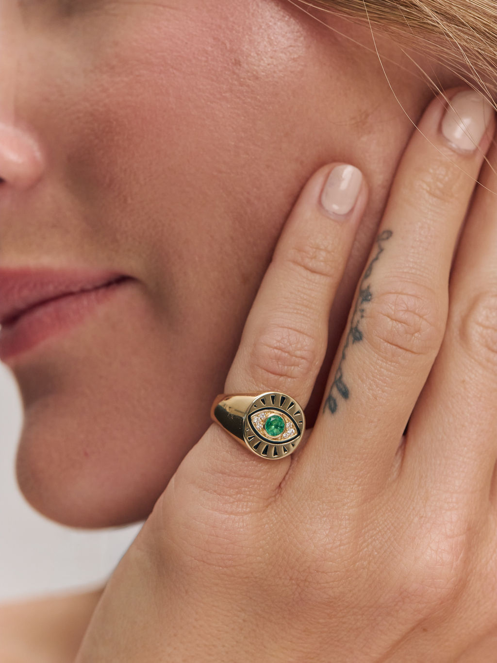 Protection Evil Eye Signet Ring-Emerald