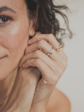 Load and play video in Gallery viewer, 3 Band Rolling Ring
