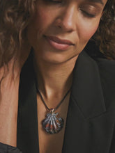 Load and play video in Gallery viewer, Extra Large Agate Scallop Shell Pendant
