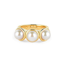 Load image into Gallery viewer, Triplet Pearl Ring
